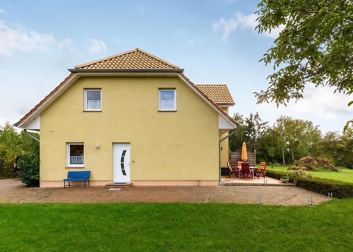 Modern Apartment In Wismar Near Baltic Sea